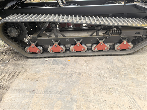 حفارة مثبتة على شاحنة زاحفة سعة 10 أطنان حفارة مثبتة على شاحنة زاحفة سعة 10 أطنان