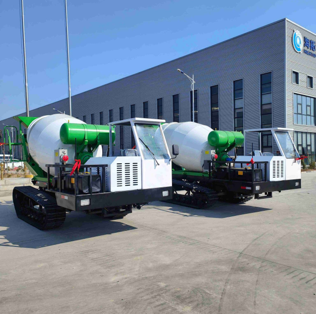 4 Cubic Meter Tracked Concrete Mixer 