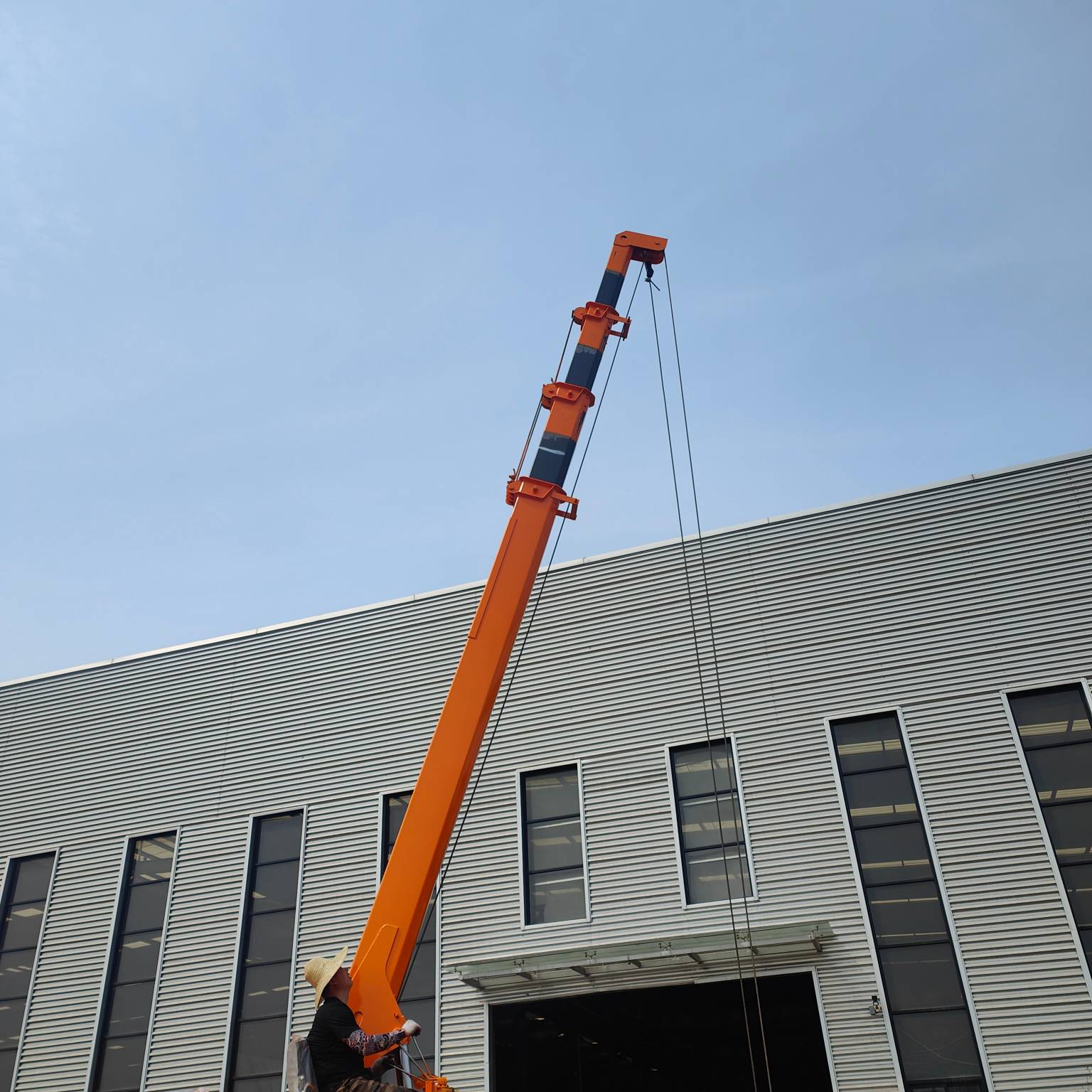 5-ton Truck-mounted Crane