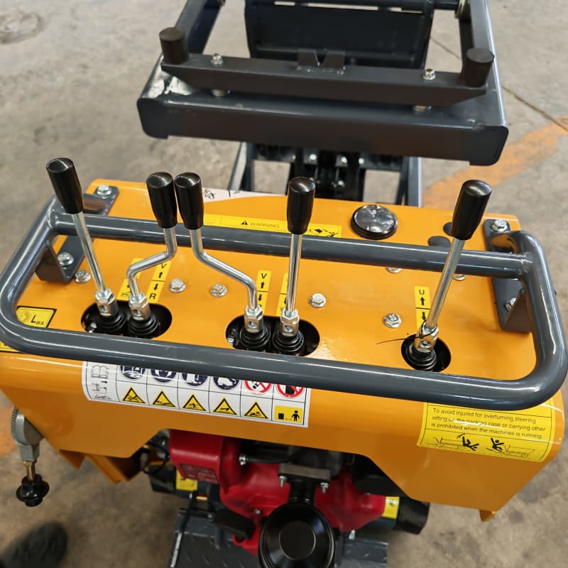 شاحنة قلابة صغيرة