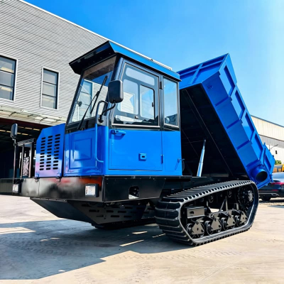 Crawler dumper with Discharge Port